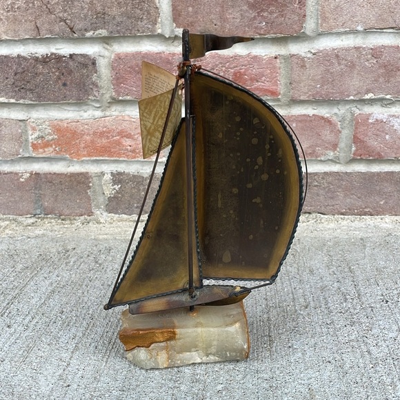 Vintage DEMOTT Brass Sailboat Rock Quartz Base Nautical Boat Statue Sculpture - Picture 6 of 6